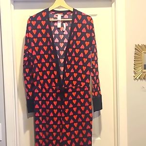 VS Brand New w/Tags Heart Thermal Onies